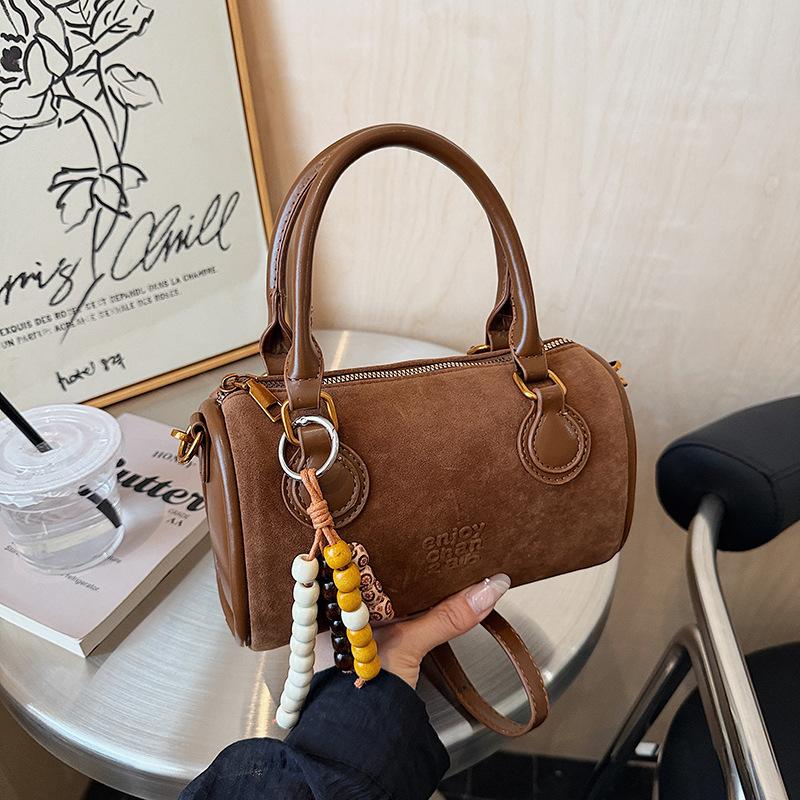 

Simple and fashionable retro pillow bag women s autumn new shoulder messenger bag niche handbag коричневый