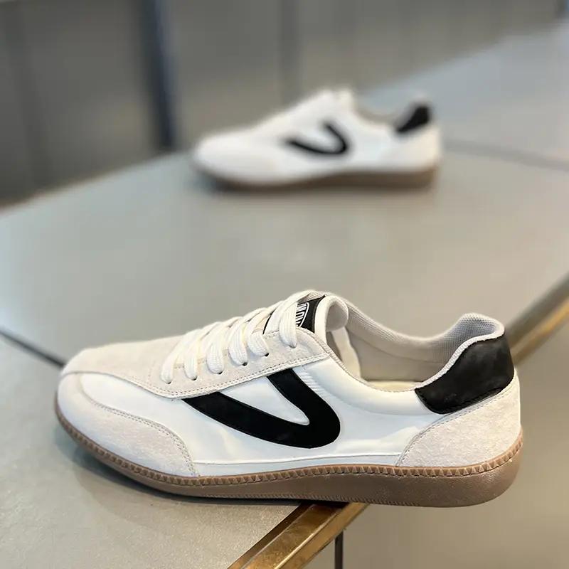 Fashion Maden 2025 Spring New Retro Casual Shoes for Men White Low Top Sports Tennis Shoes Outdoor LaceUp Footwear Designer Sneakers