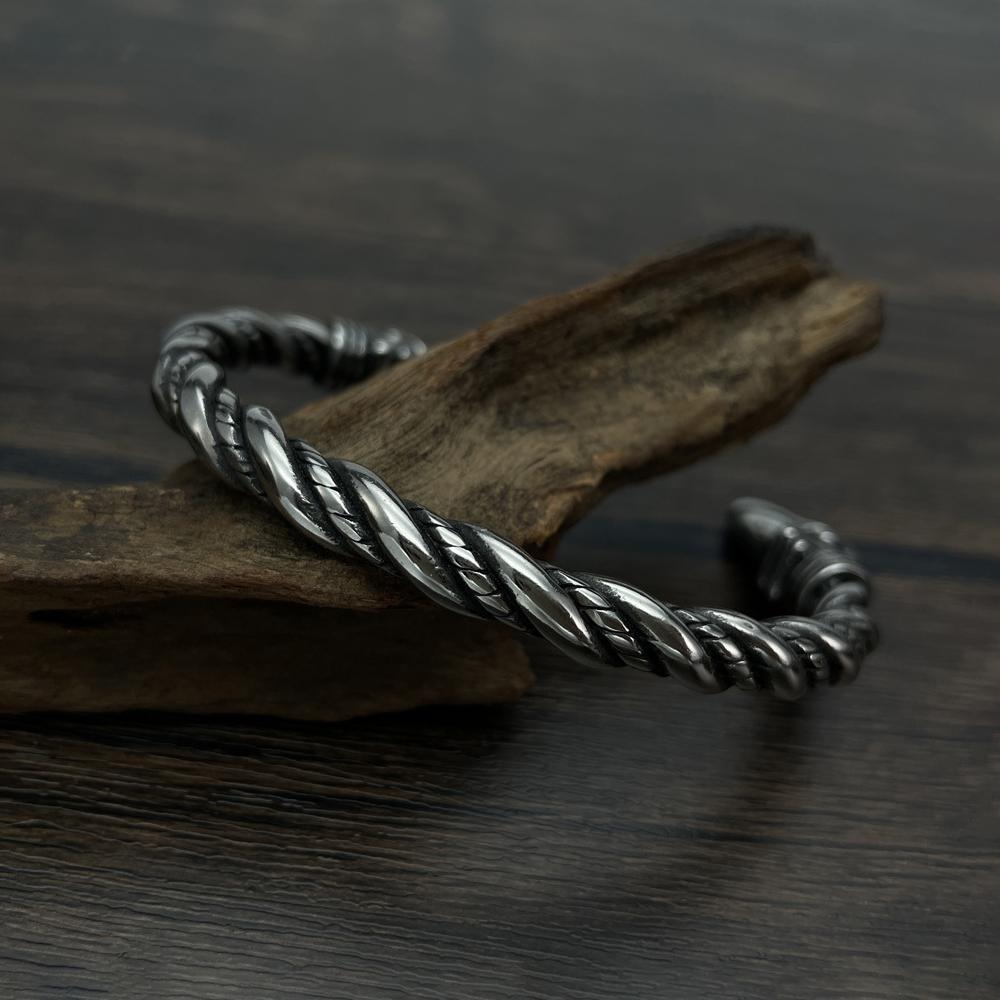 Vintage Viking Eagle Head Bracelet for Men Punk Stainless Steel Open Bangle Fashion Jewelry Gift