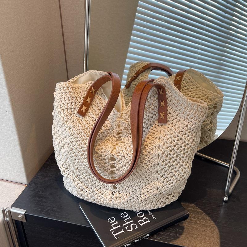 Versatile Woven Bag Women's Large-capacity New Leisure Vacation Shoulder Bag Seaside Beach Tote Bag