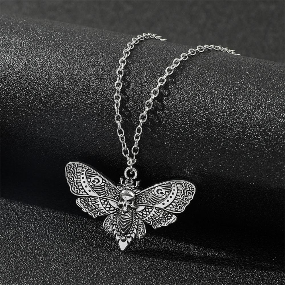 New Death Moth Necklace Retro Pendant Skull Gothic Butterfly Sweater Chain Hip Hop Female Male Jewelry Halloween Accessories