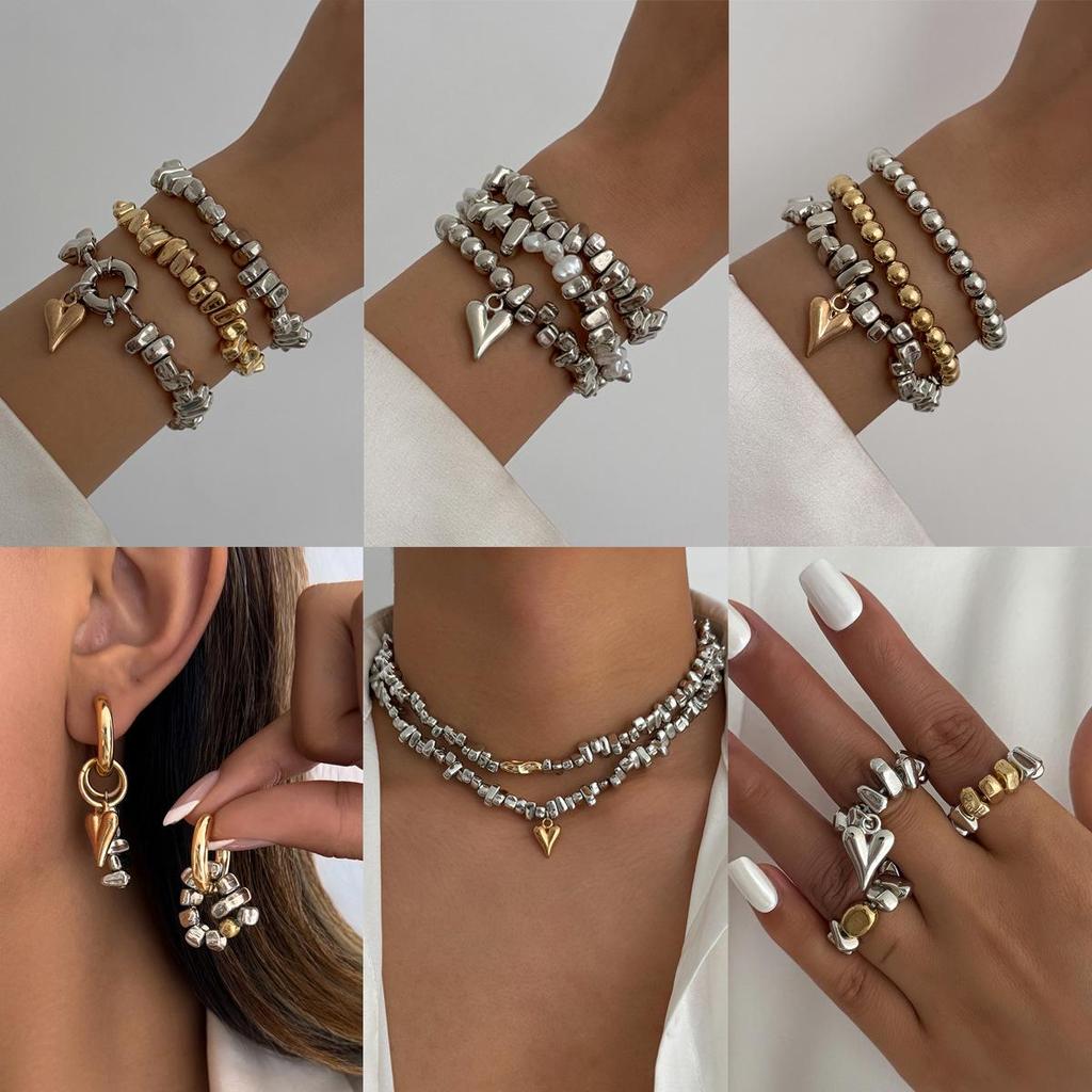 Collana con Pendente a Cuore con Perle Irregolari e Design di Lusso Leggero