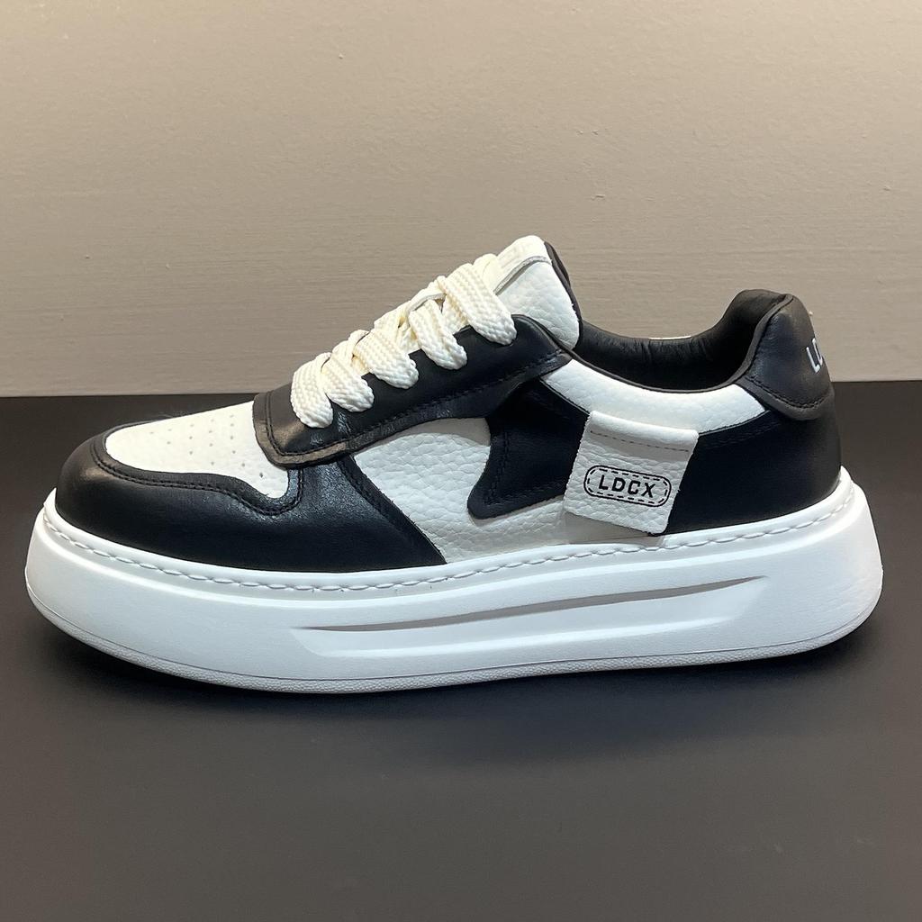 Autumn 2025 Men's Genuine Leather White Sneakers: British Style, Thick Sole, Casual, High-End Fashion