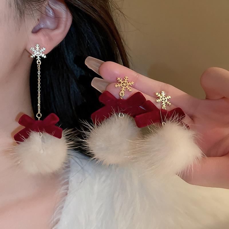 Christmas Snowflake Red Flocking Bowknot Drop Earrings for Women Vintage Red Color Love Heart Santa Claus Earrings Party Jewelry