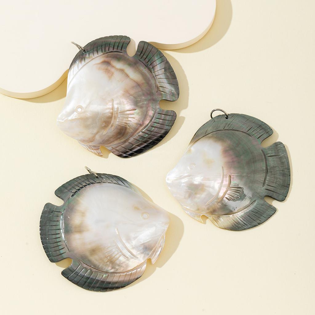 1 Pc Hand Carved Natural Abalone Shell Fish Pendant 70-80x72-82mm Iridescent Seashell Fish Charm for DIY Necklace Jewelry Making