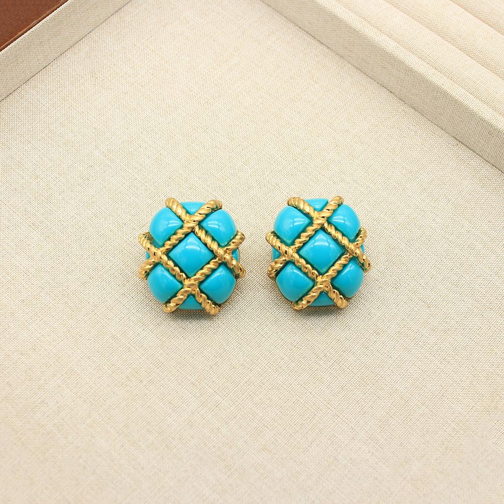 Pre-Owned Fashion Jewelry Set: Oval Stud Earrings with 925 Silver Needles and Simple Imitation Turquoise Pendant Necklace