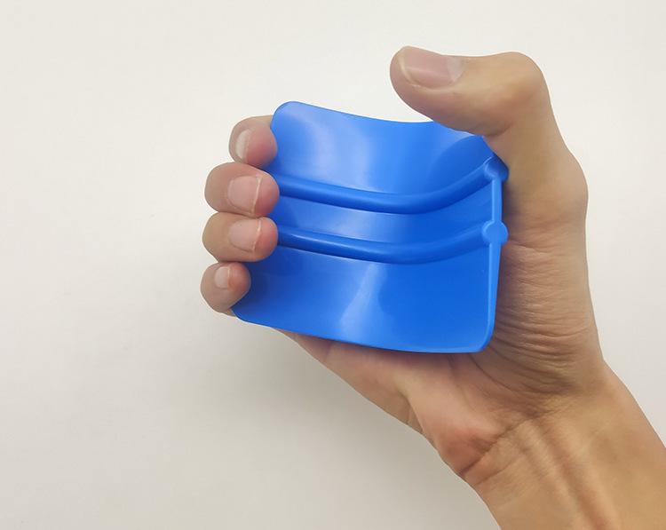 Přeshraniční flokovaná stěrka s hadříkem pro aplikaci autofólií