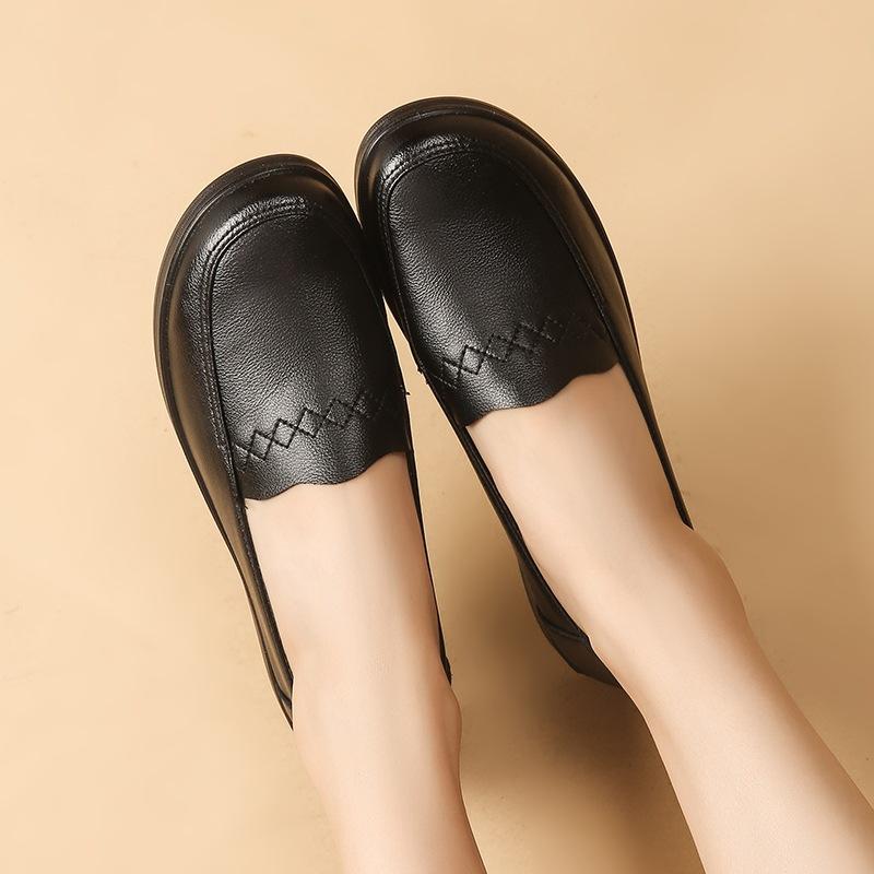 Plus Size 35-42 Women's Black Oxfords Sneakers Soft Bottom Ladies Shoes Female Footwear Comfort Mom Soft Leather Moccasins