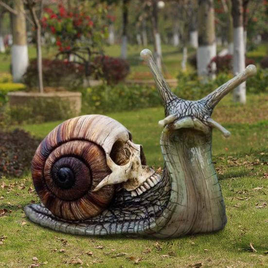 Lebková šnečí zahradní socha Halloweenská lebková šnečí socha Pryskyřičná gotická šnečí kostra Dekorace pro terasu trávník Domov Kancelářský stůl Dekor