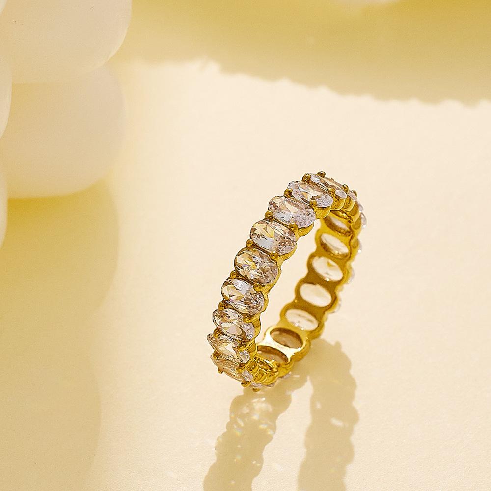 High-end Versatile Women's Ring Light Luxury Atmospheric Oval Inlaid Zircon Ring