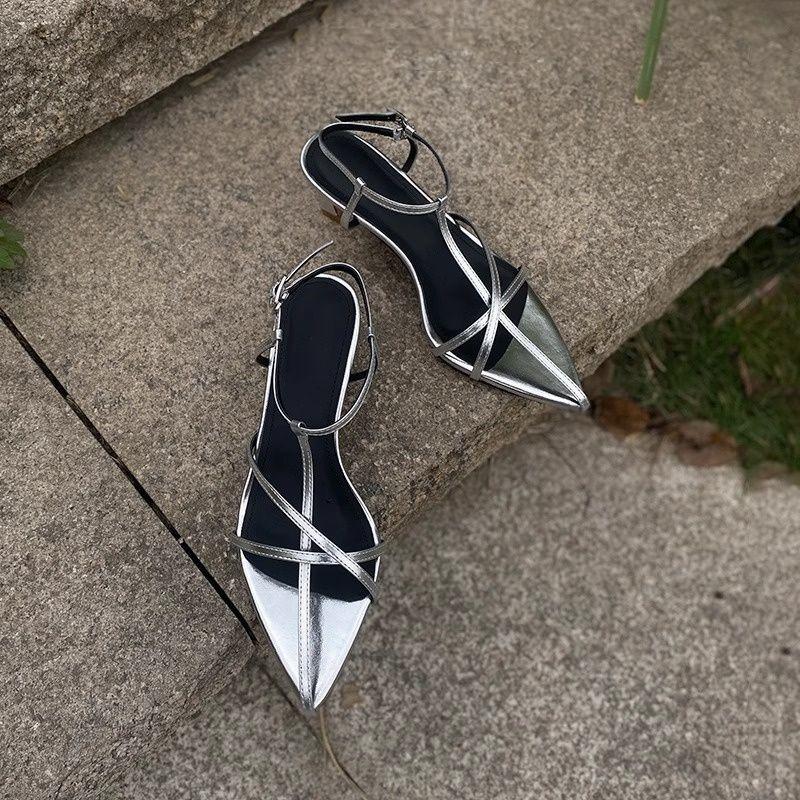 2025 Summer New Sandals Femininity Buckle Kitten High Heels Trendy Niche Design Simple Strap Women's Shoes
