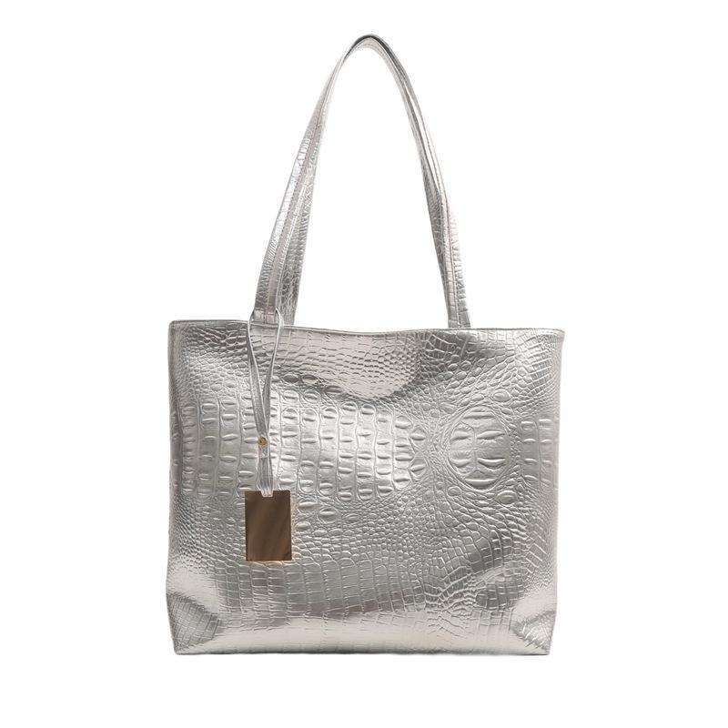 

2026 Large Capacity PU Crocodile Pattern Single Shoulder Handbag - Fashionable European & American Women s Tote серебряный