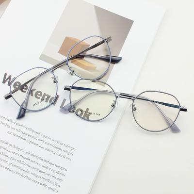 Yeni Moda Trend Gözlük Sanatsal Metal Retro Düz Stil Poligonal Gözlük Çerçevesi Anti-Mavi Işıkla Donatılabilir