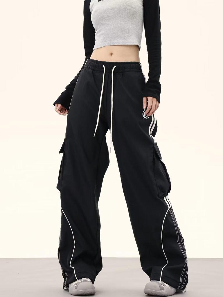 Women's Retro Color Block Hip Hop Cargo Sweatpants - Loose Wide-Leg Floor-Length