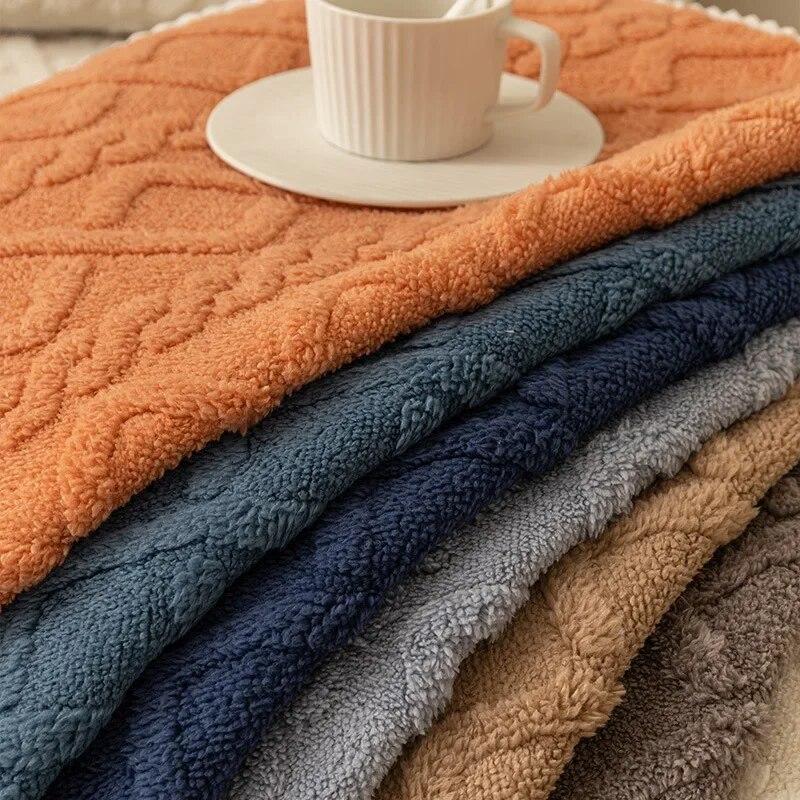 Sofa Protector Home Decor Fleece Sofa Cover for Winter Sofa Seat Slipcovers Solid Color Plush Jacquard Housse Canape Dangle