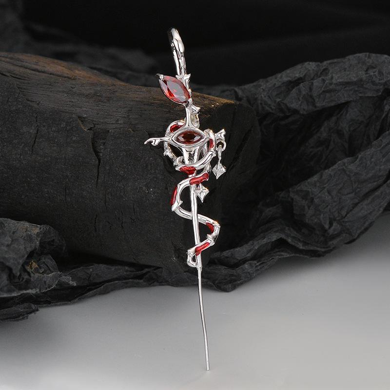 

F.I.N.S SZinc Alloy Sterling Zinc Alloy Slender Viper Piercing Stud Earrings Women Retro Old Red Zircon Snake Hanging Ear Fine Zircon Gift