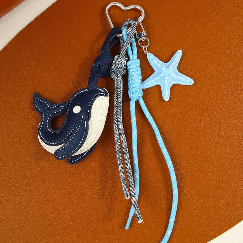 

Light Luxury Brand Design Bag Pendant Cute Cartoon Whale Keychain Stylish Exquisite Leather Pendant High-quality Versatile Gifts синий