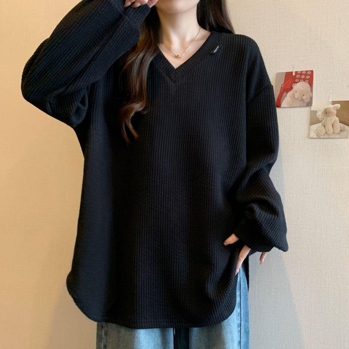 

Большой размер утолщенный внутренний слой Pit Strip майка женская осень и зима новый свободный тонкий и универсальный теплый длинный рукав топ для женщин 4XL чёрный