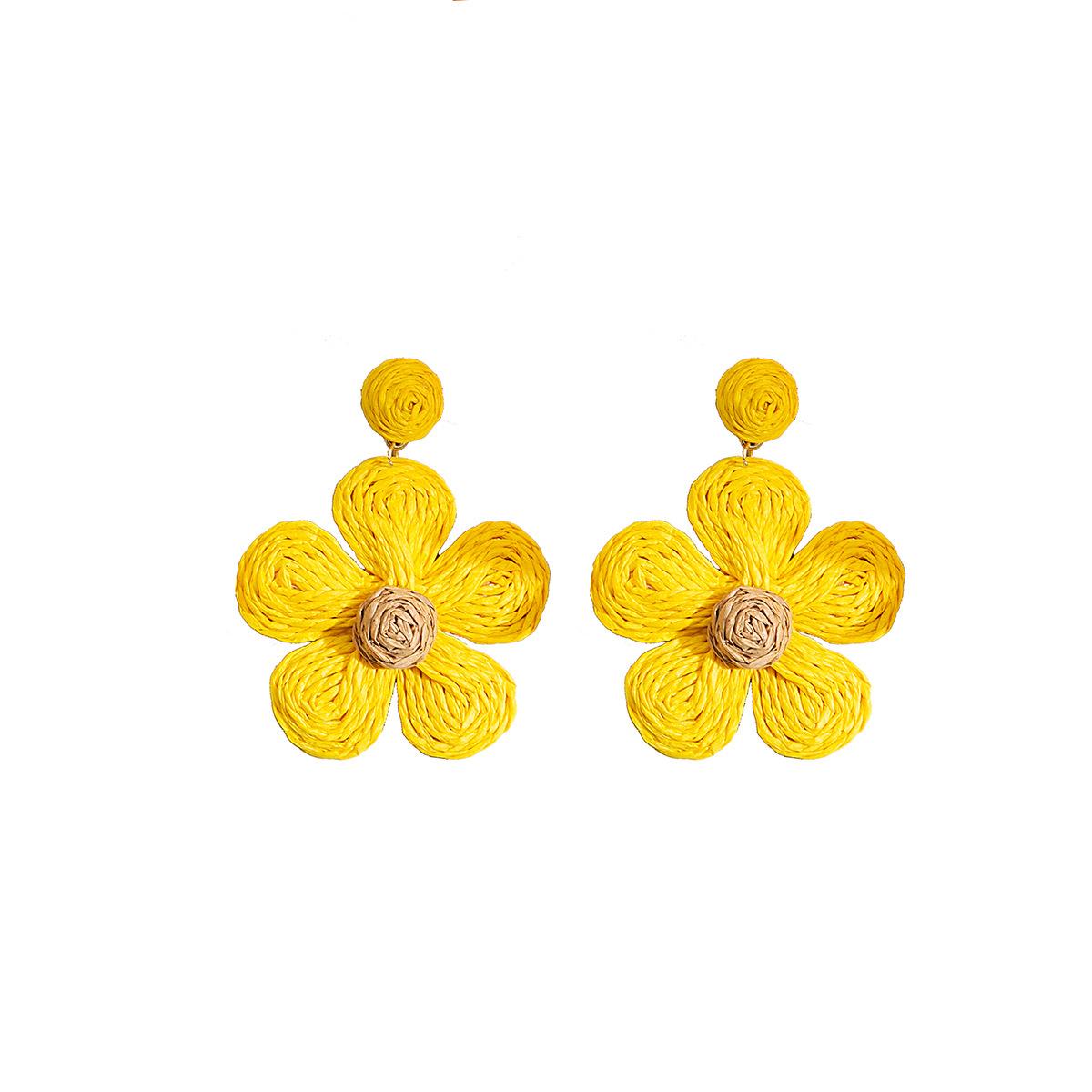 Women s Hand-Woven Raffia Flower Dangle Earrings - Cute Candy-Colored Beach Vacation Accessories жёлтый