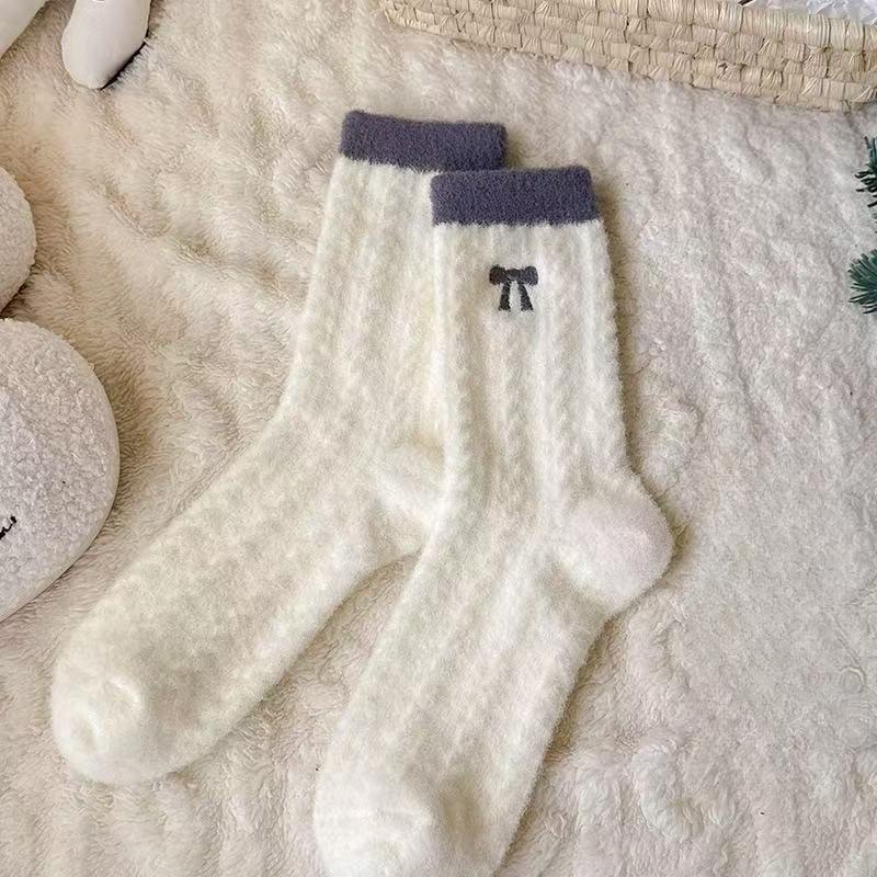 Thick Australian Fleece Women's Socks for Autumn and Winter, Winter Warmth, Color-blocked Pile Socks, Bow Embroidery, Fleece Home Socks