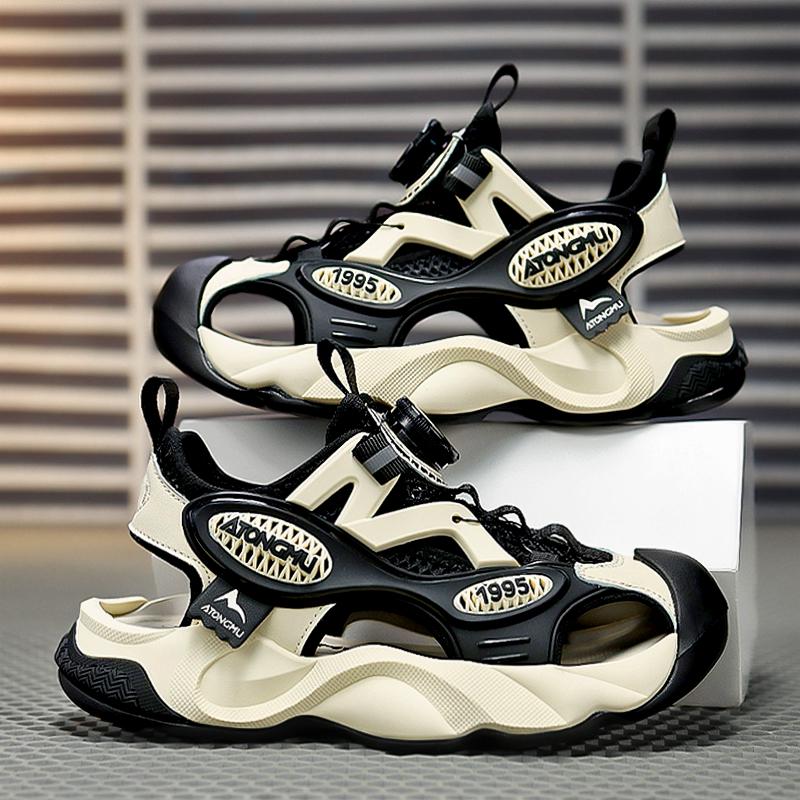 Boys' Sporty Closed-Toe Sandals: Soft Sole Beach Shoes for Big Kids Summer 2024