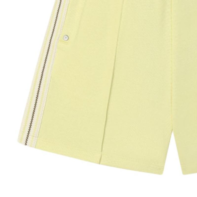 Fila Original Fashion Simple Versatile Three-Quarter Casual Shorts Women Shorts Duck-Yellow F51W519601F-YE