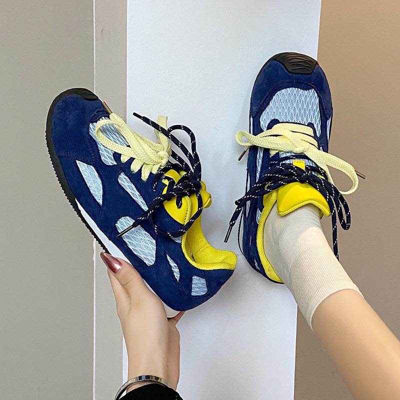 Lightweight and Fashionable Flat-bottomed Breathable Mesh German Training Shoes Women's 2025 Summer New Versatile Casual Flat-bottomed Sports Shoes