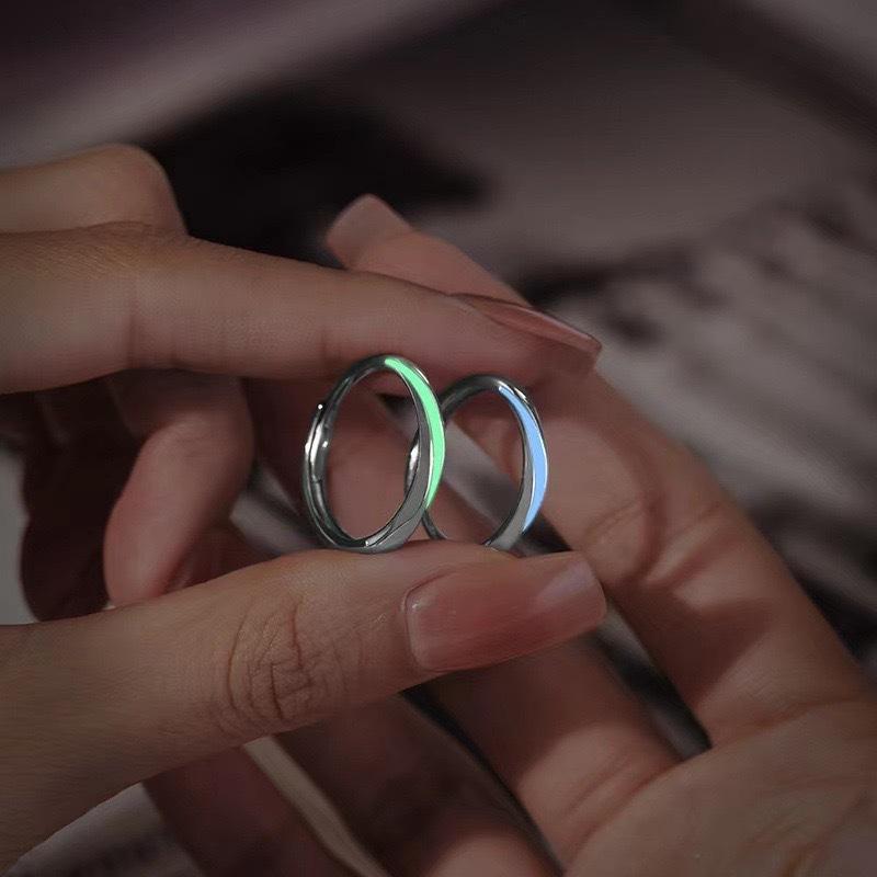 Luminous Mobius Ring, Couple Ring, Men's and Women's Pair Ring, Fashionable Versatile Plain Ring, Sweet Ins Style Jewelry.