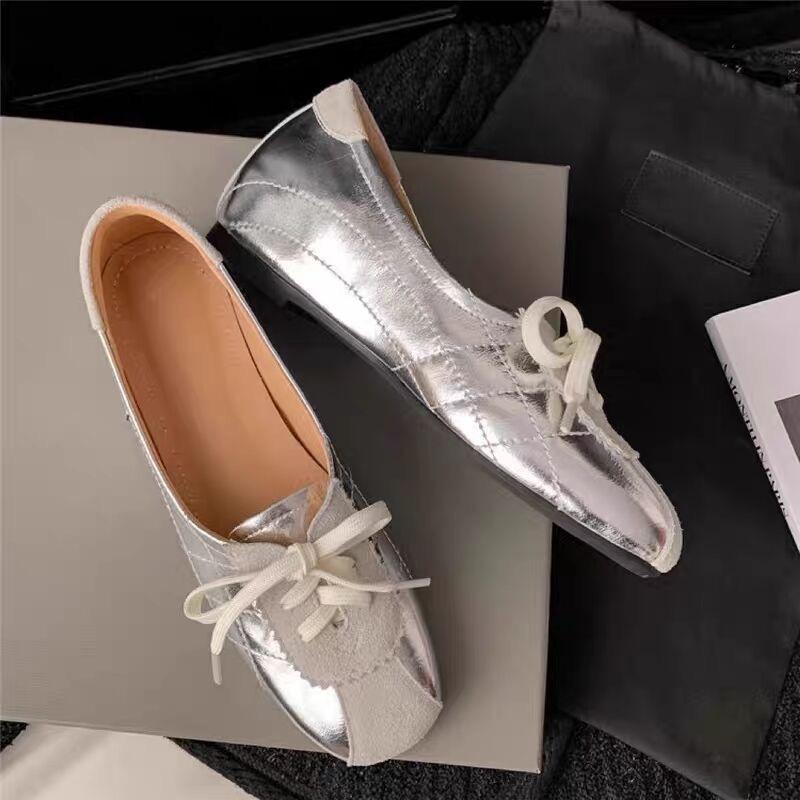 

French premium bright leather suede splicing 2025 autumn height increase medium heel square head flat bottom middle mouth lace-up single shoes women 40