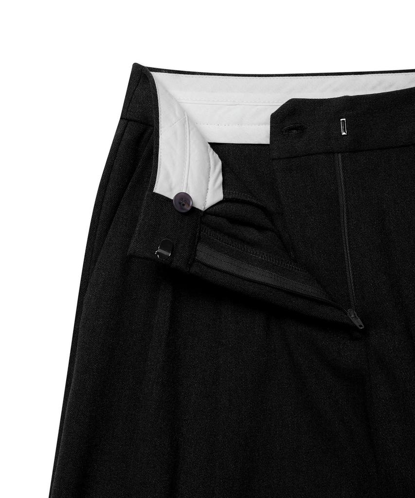 Michikoleondeonkosino Autumn Two-Pintuck Wide Slacks Black