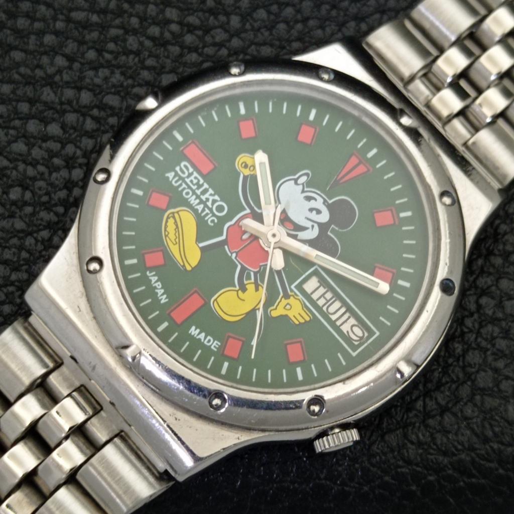 GENUINE VINTAGE SEIKO AUTOMATIC 7009A JAPAN MENS GREEN DIAL WATCH a701682-5 R206c-a701682