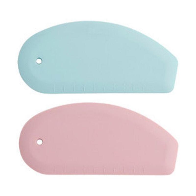 

AEE2-Silicone Bowl Scraper Flexible Curved Edge Food Grade Bench Dough Scraper Heat Proof Kitchen Pan Scraper