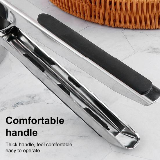 Ricer for Mashed Potatoes Stainless Steel Potato Press Manual Juicer Potato Masher Professional Kitchen Tool