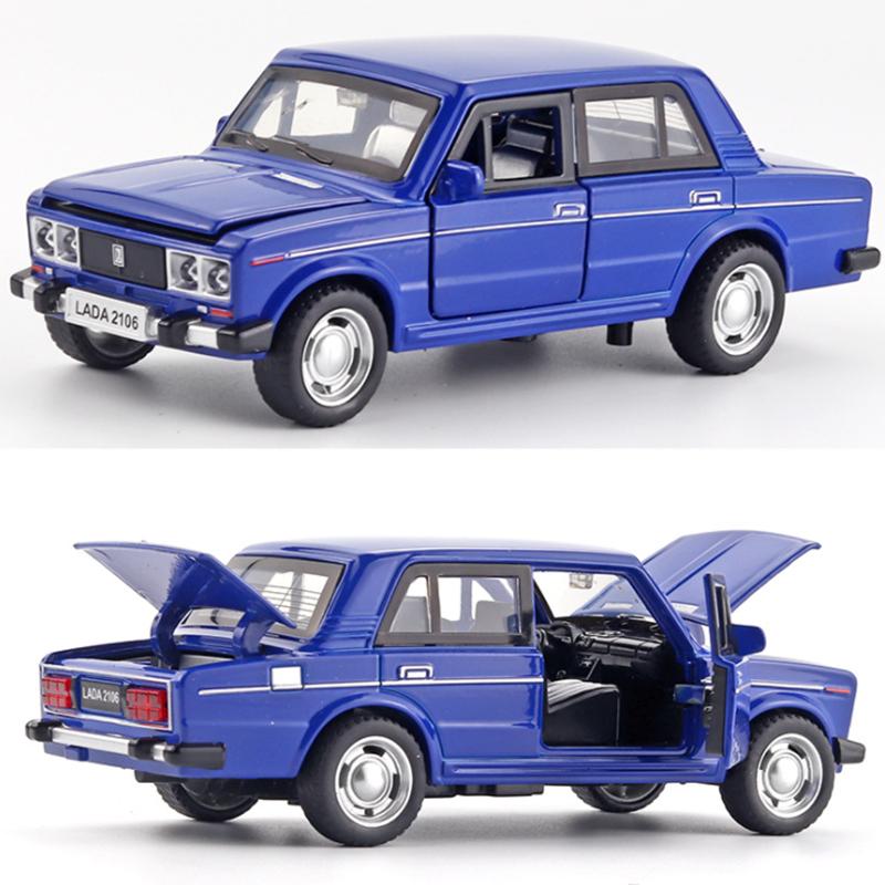 

1:32 LADA NIVA Diecast Alloy Retro Car Model Car Ornaments Sound and Light Toy Christmas Gifts for Children