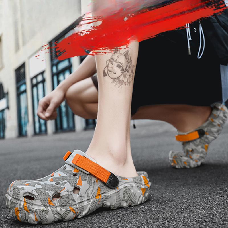 Lightweight Men's Clogs Slippers Sandal Men Garden Shoes Flat Camouflage Sandals Comfortable Outdoor Flip Flops Home Clogs Shoes