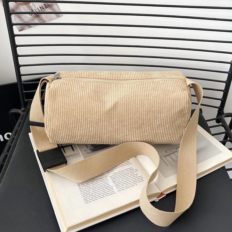 

Органайзер для макіяжу з вельвету великої місткості та сумка кросбоді 13x13x28 cm хакі