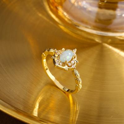 Western Retro Style Carved Hollow Opal Small Egg Side Plated Opel Gold Retro Ring