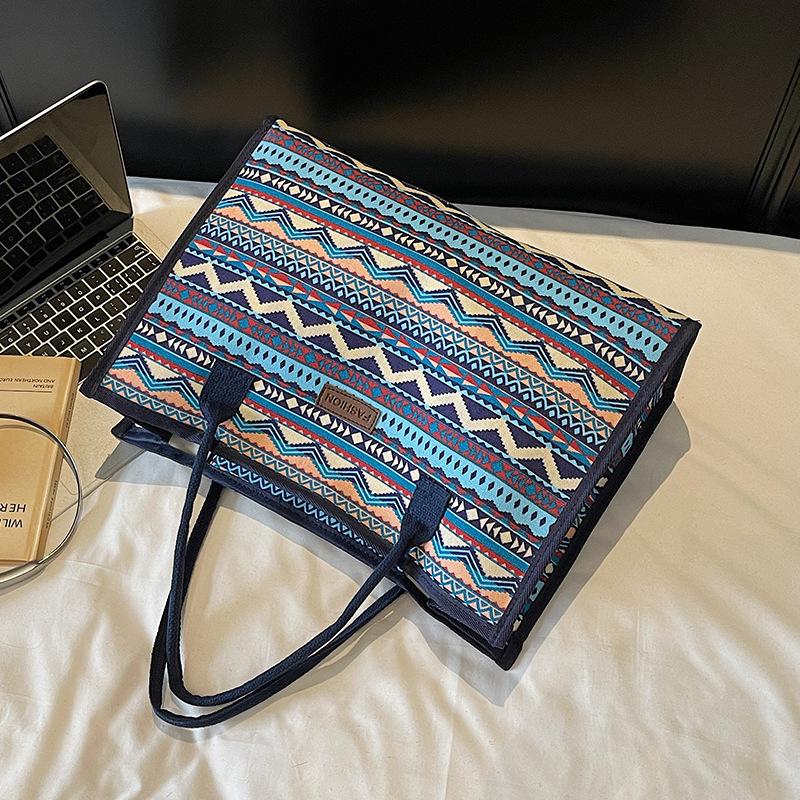 

Retro ethnic style large-capacity canvas tote bag fashionable and simple commuting mommy bag to work hand carry shoulder bag небо синє кольору