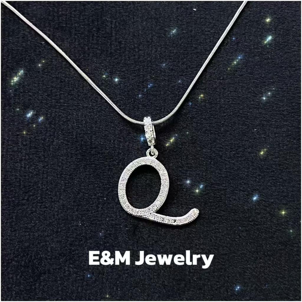 Königliches Hof-Halsband inspiriert von Mean Girls - Set mit Anhängern: Kreuz, Krone & römische Ziffern, vollständig besetzt mit Zirkonia - Luxuriöser, vergoldeter Kupfer-Choker für Damen