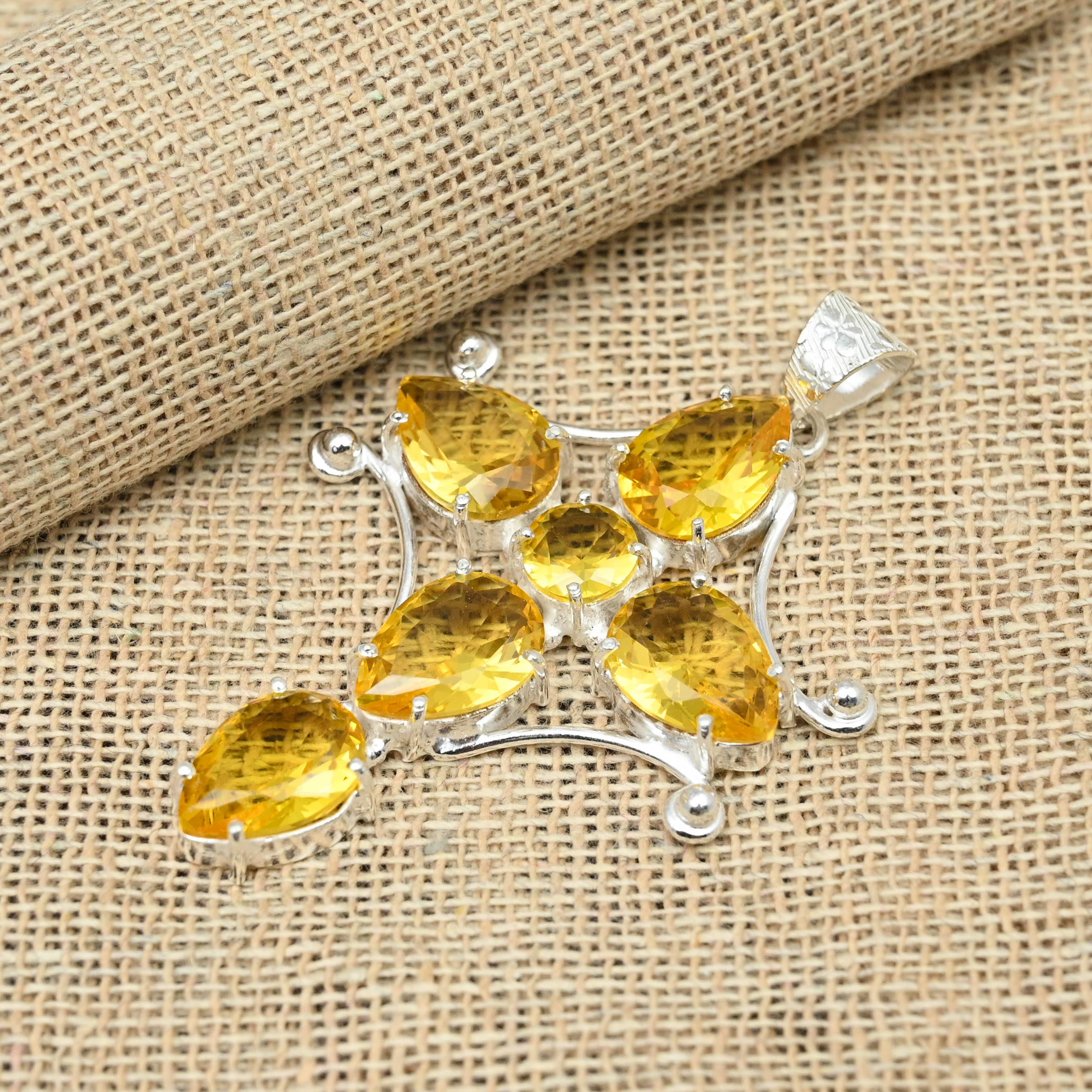 

Красивый кулон ювелирных изделий ручной работы из стерлингового серебра 925 пробы с цитрином для нее 2.55 Inches жёлтый