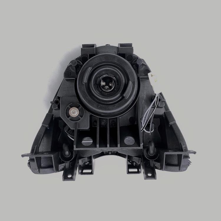 GW250/GW250S/GW250F Motorcycle Headlight Assembly with Lichi Texture