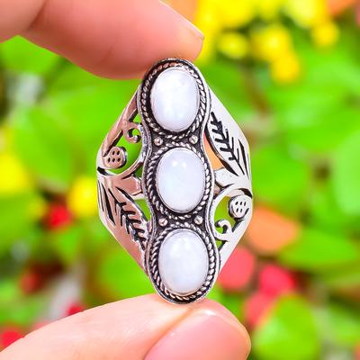 Natural Rainbow Moonstone Gemstone 925 Sterling Silver Ring Size 7.5 r4U63