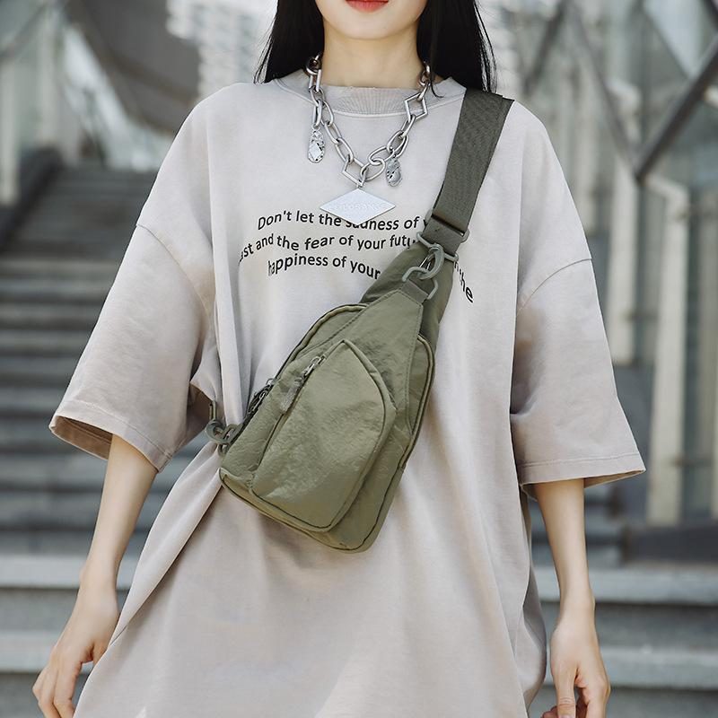 Trendy Brand Breast Bag Women'S Shoulder Messenger Bag Boys Lightweight And Versatile Outdoor Leisure Sports Multi-Pocket Fashion Mobile Phone Bag