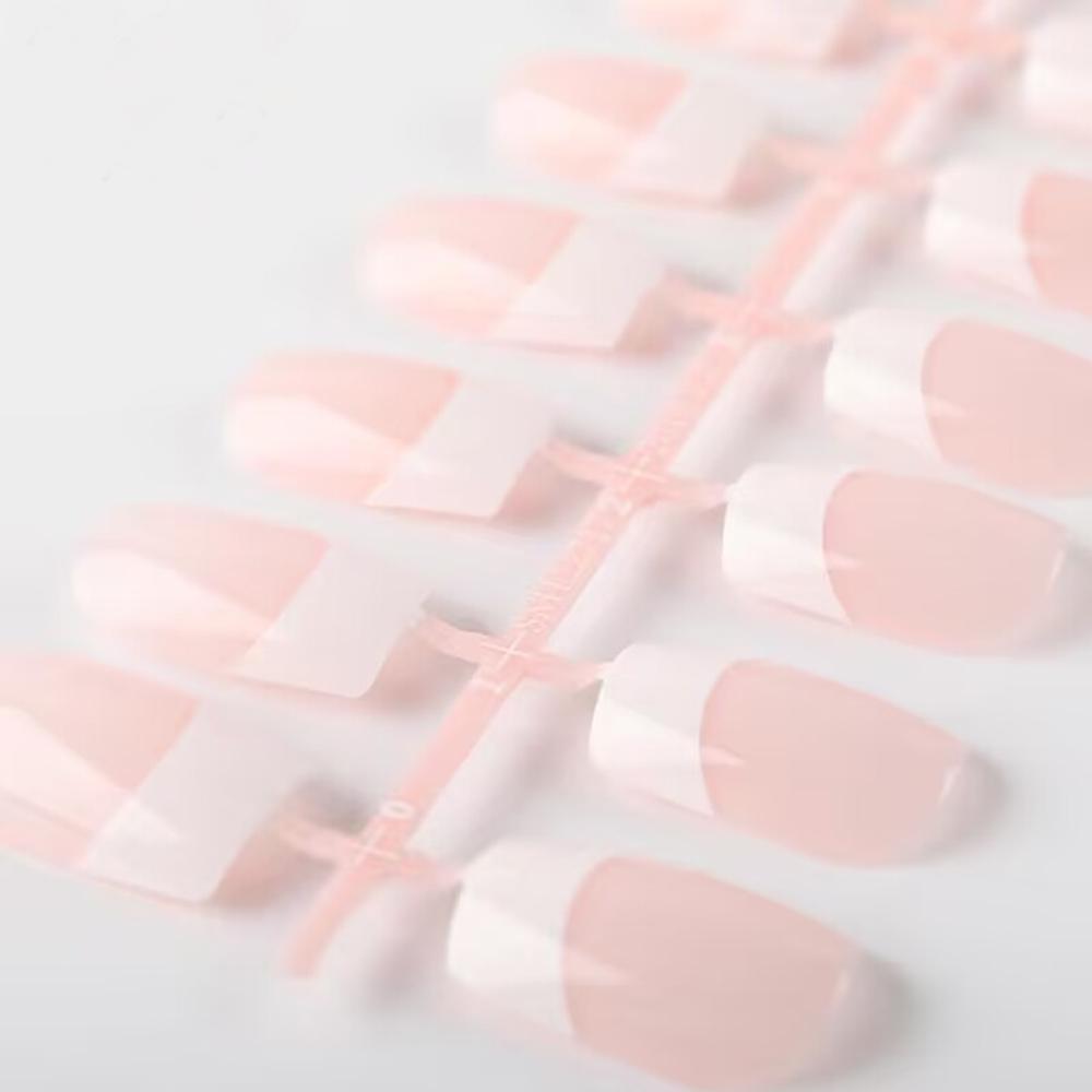 

Французские короткие акриловые ногти с блестящими розовыми градиентными кончиками для наращивания ногтей