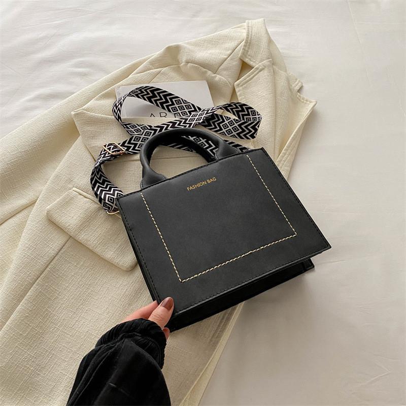 Fashionable Women's Small Shoulder Bag 2024 Korean Style Pu Leather Crossbody