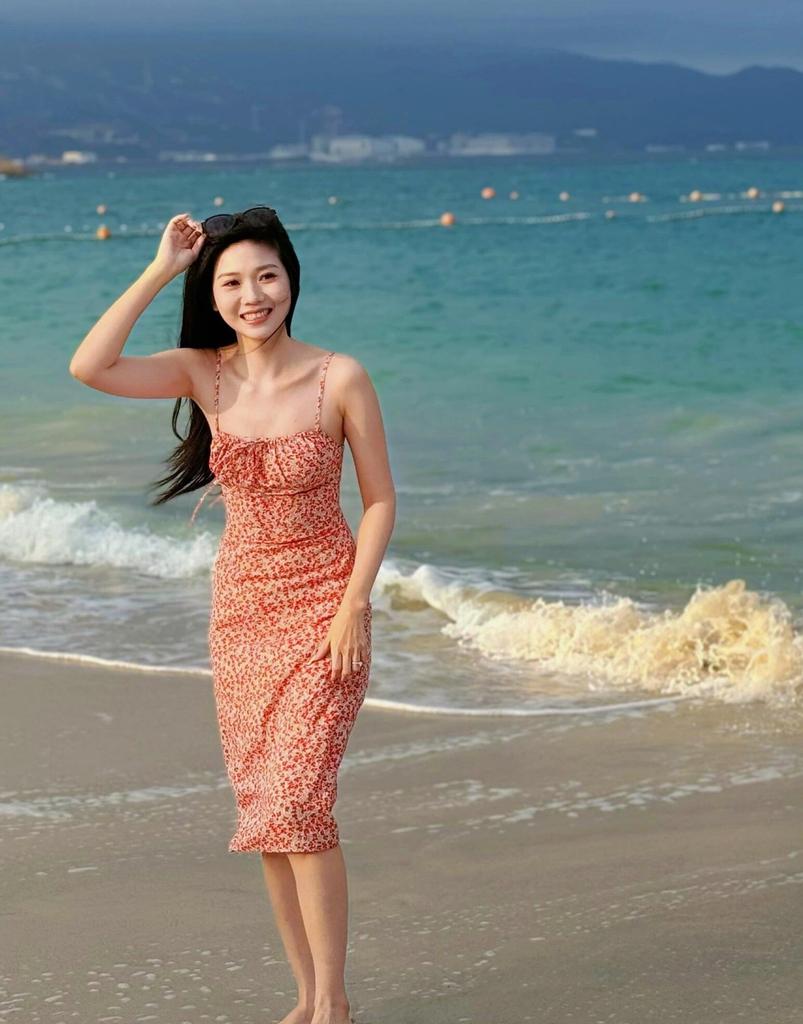 French Floral Lace-up Suspender Dress Women's Summer New Waist Thin Medium and Long Dress Red Holiday Skirt