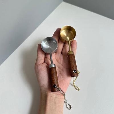 15 ml Messlöffel aus Edelstahl mit flachem Boden, aufhängbar, Messbecher, rostfrei mit Holzgriff, Küchenkaffeemesswerkzeuge