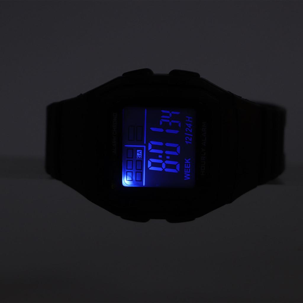 Sport Digital Watch Multifunction Shockproof Waterproof Retro Digital Chronograph Watch for Students Men