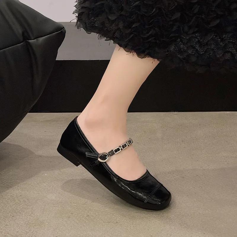 Fashion 2025 Light Ladies Shoes Mary Janes Women's Flats Fashion Daily Flats Women Chain Buckle Strap Square Toe Soft Bottom Shoes Women