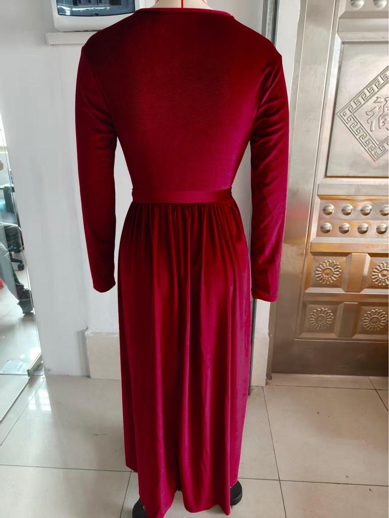 Elegant Velvet V-Neck Bridesmaid Dress for Autumn/Winter